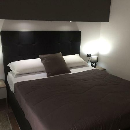 Mb95 - Mezzocannone Luxurious Bed&Breakfast Neapel Exteriör bild