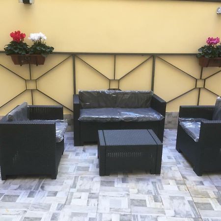 Mb95 - Mezzocannone Luxurious Bed&Breakfast Neapel Exteriör bild