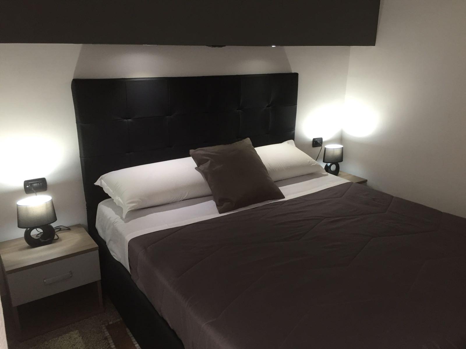 Mb95 - Mezzocannone Luxurious Bed&Breakfast Neapel Exteriör bild