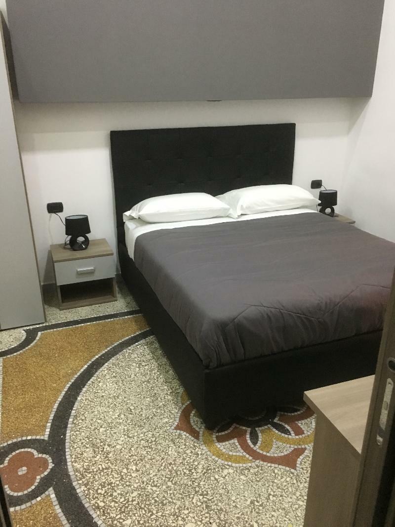 Mb95 - Mezzocannone Luxurious Bed&Breakfast Neapel Exteriör bild