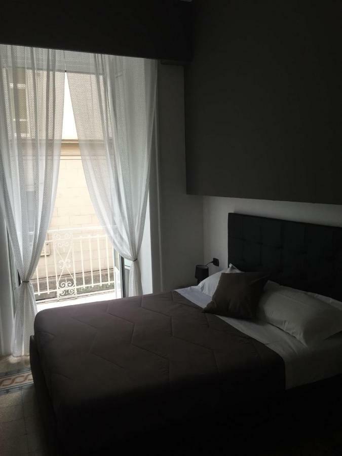 Mb95 - Mezzocannone Luxurious Bed&Breakfast Neapel Exteriör bild