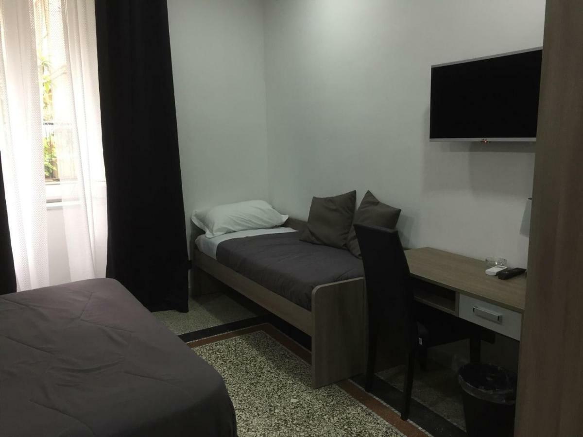Mb95 - Mezzocannone Luxurious Bed&Breakfast Neapel Exteriör bild