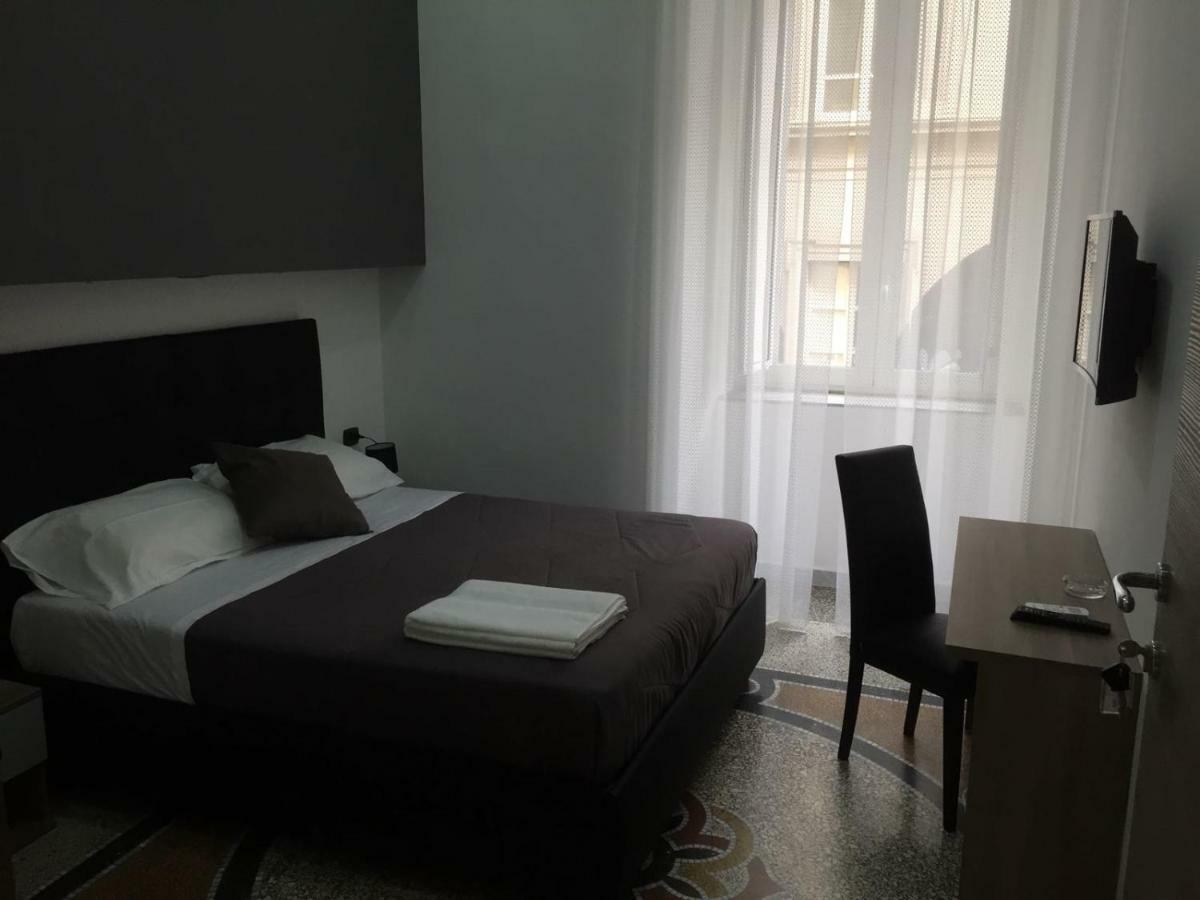 Mb95 - Mezzocannone Luxurious Bed&Breakfast Neapel Exteriör bild