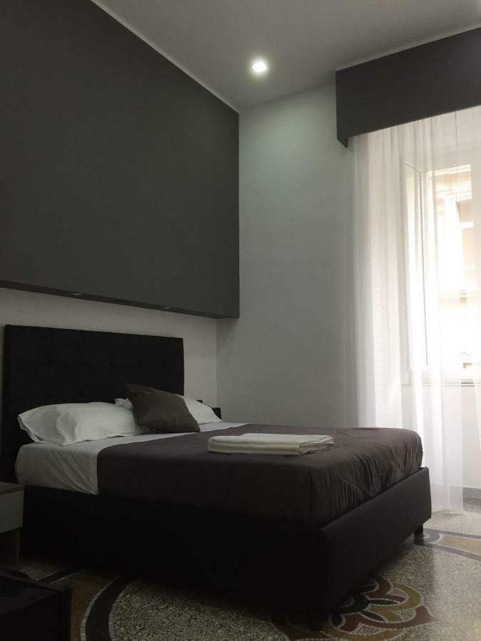 Mb95 - Mezzocannone Luxurious Bed&Breakfast Neapel Exteriör bild
