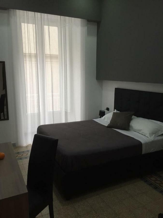Mb95 - Mezzocannone Luxurious Bed&Breakfast Neapel Exteriör bild